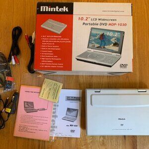 Mintek 10.2-inch TFT Widescreen Silver Portable DVD Player (MDP-1030) with bag